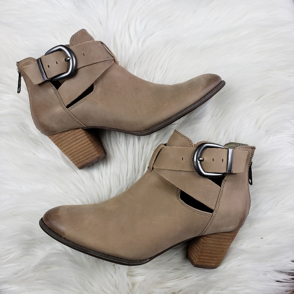 Vionic Rory buckle ankle bootie size 9 - Picture 2 of 16